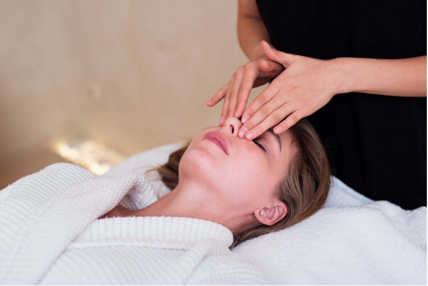 Jak pozbyć się worków por oczami