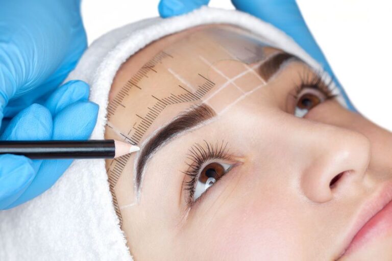 Regulacja z henną rzęs lub brwi
